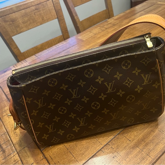 Louis Vuitton Viva Cite GM handbag - Picture 2 of 6